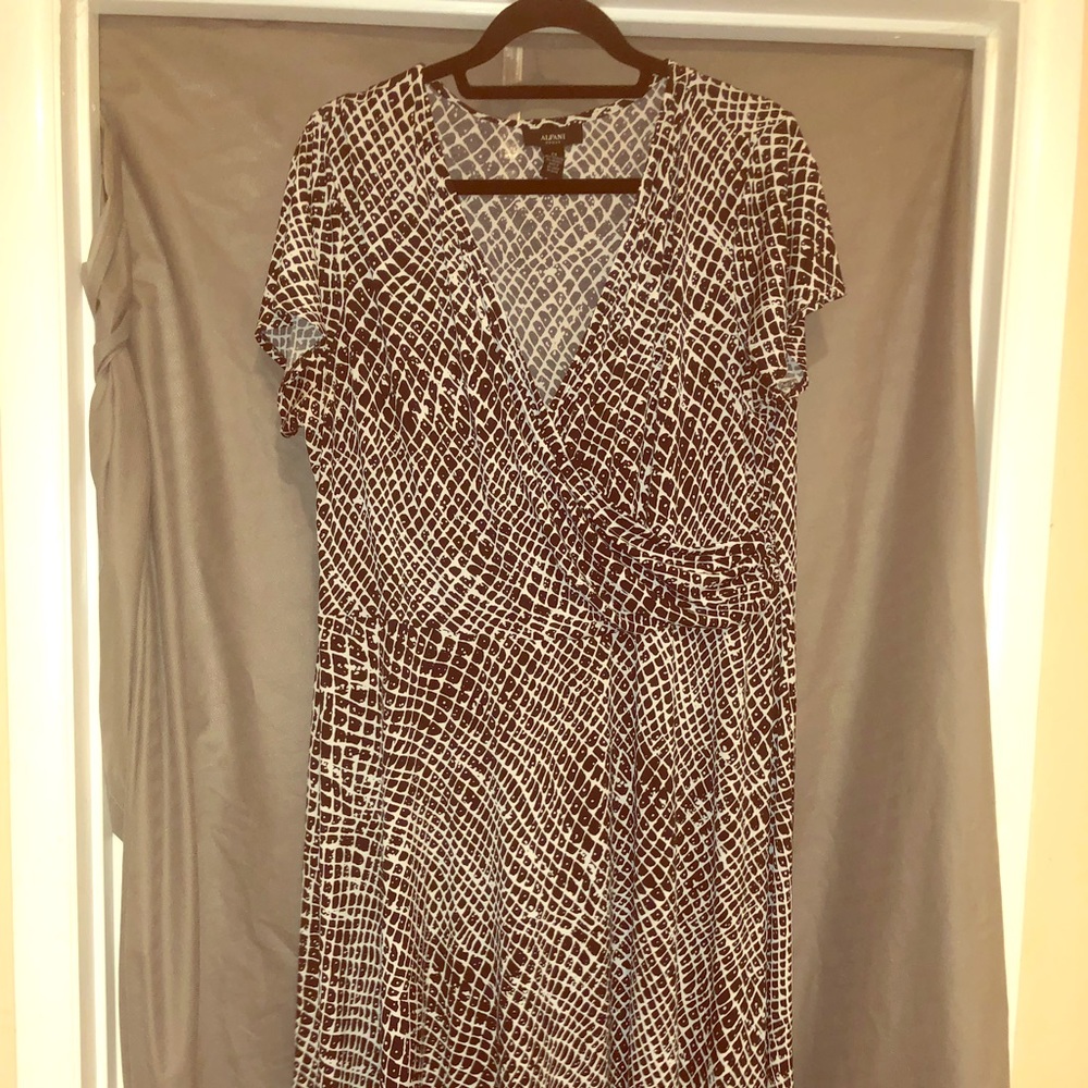 Snakeskin print dress 2xl